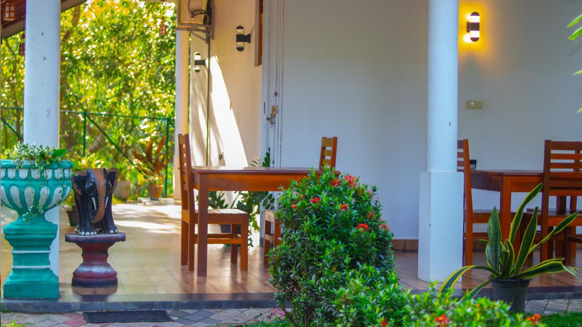 טיסמהרמה Yala Safari River View Hotel מראה חיצוני תמונה